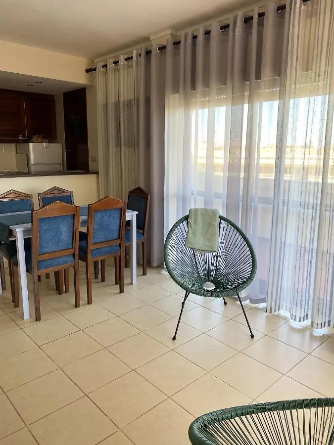 Charming Vilamoura Apartment with Shared Pool 0*,