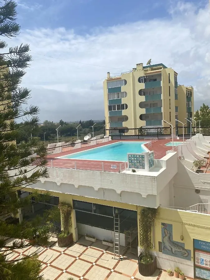 Charming Vilamoura Apartment With Shared Pool