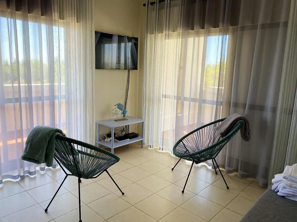 Charming Vilamoura Apartment with Shared Pool