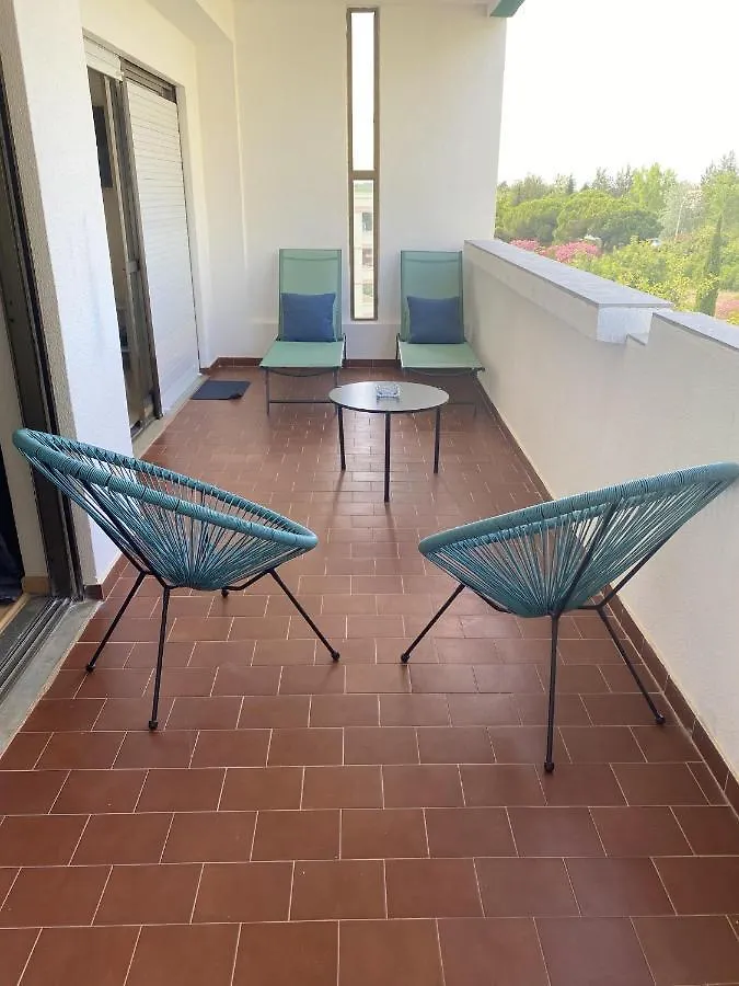 Charming Vilamoura Apartment with Shared Pool 0*,